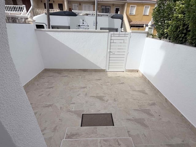 3 soverom Hus til salgs i La Siesta, Torrevieja - € 229 000 (Ref: 9515732)