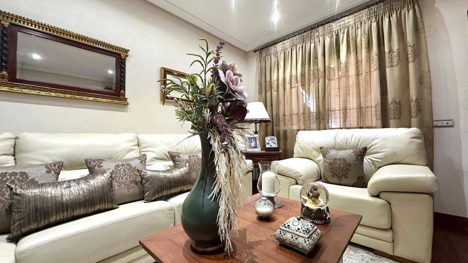 4 soverom Kjedet enebolig til salgs i La Siesta - € 449 900 (Ref: 9515818)