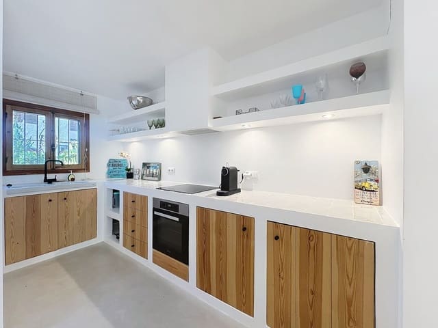 3 slaapkamer Rijtjeshuis te koop in Benissa met zwembad - € 299.000 (Ref: 9515820)