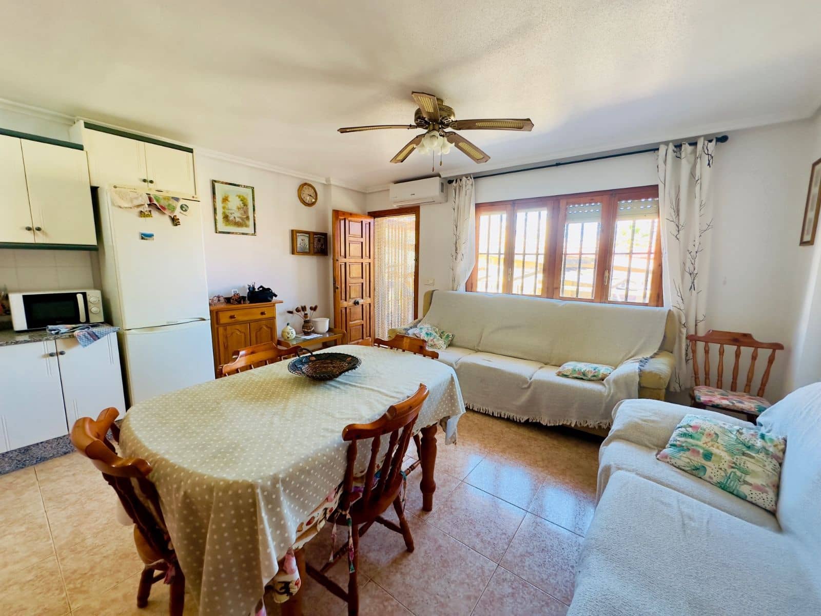 3 sovrum Hus till salu i Torrevieja med garage - 189 000 € (Ref: 9515825)