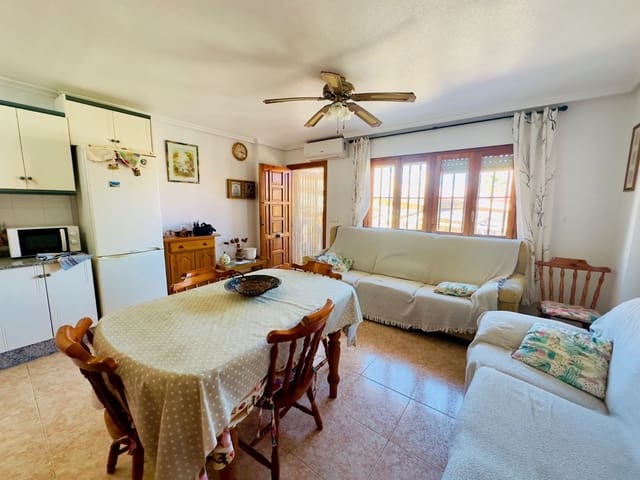 3 bedroom Townhouse for sale in Torrevieja with garage - € 189,000 (Ref: 9515825)