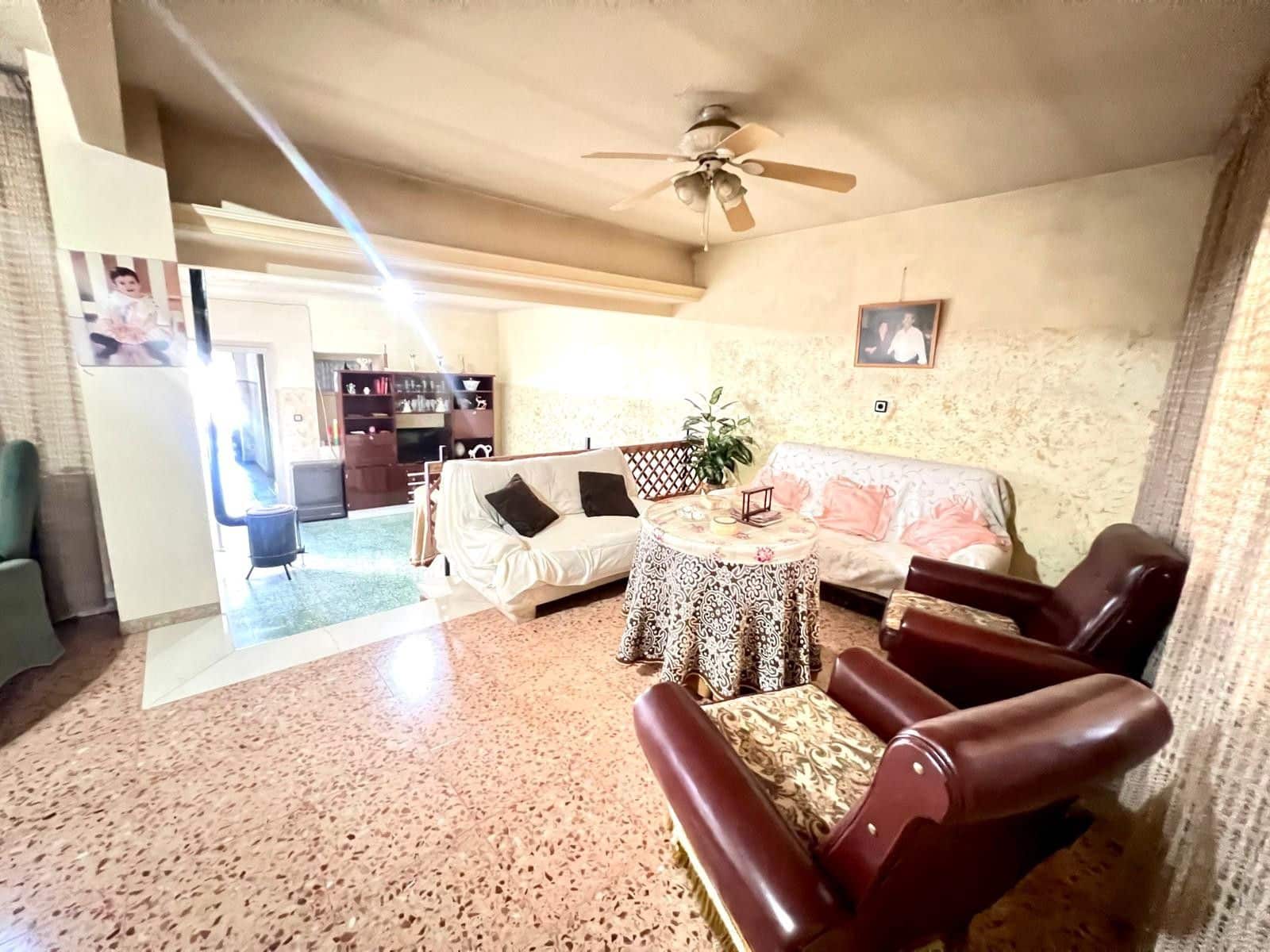 6 bedroom Bungalow for sale in Pinoso - € 249,995 (Ref: 9515831)