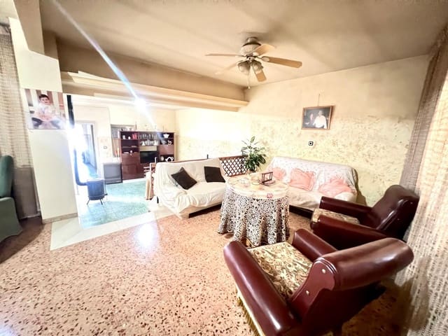 6 bedroom Bungalow for sale in Pinoso - € 249,995 (Ref: 9515831)