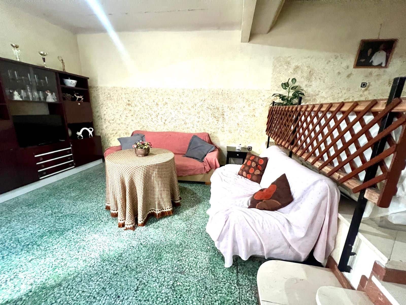 6 bedroom Bungalow for sale in Pinoso - € 249,995 (Ref: 9515831)