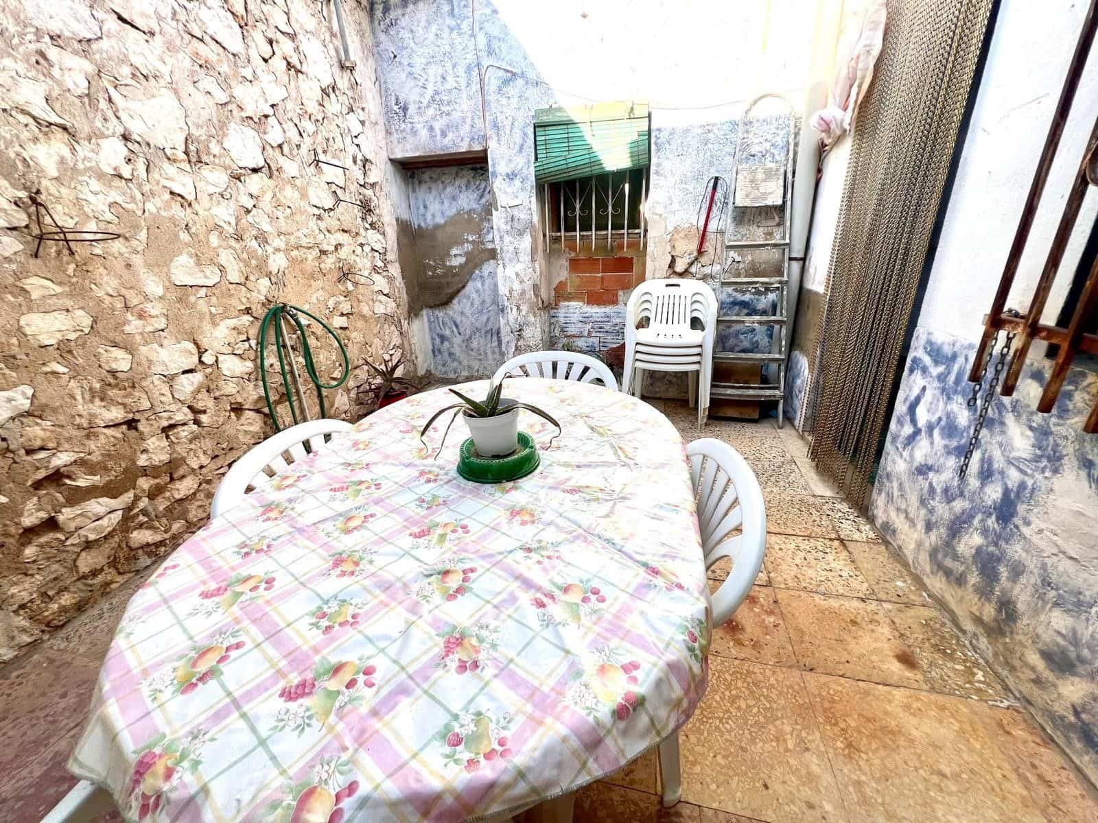 6 bedroom Bungalow for sale in Pinoso - € 249,995 (Ref: 9515831)