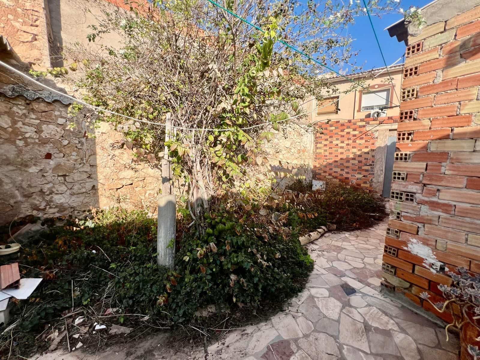 6 bedroom Bungalow for sale in Pinoso - € 249,995 (Ref: 9515831)
