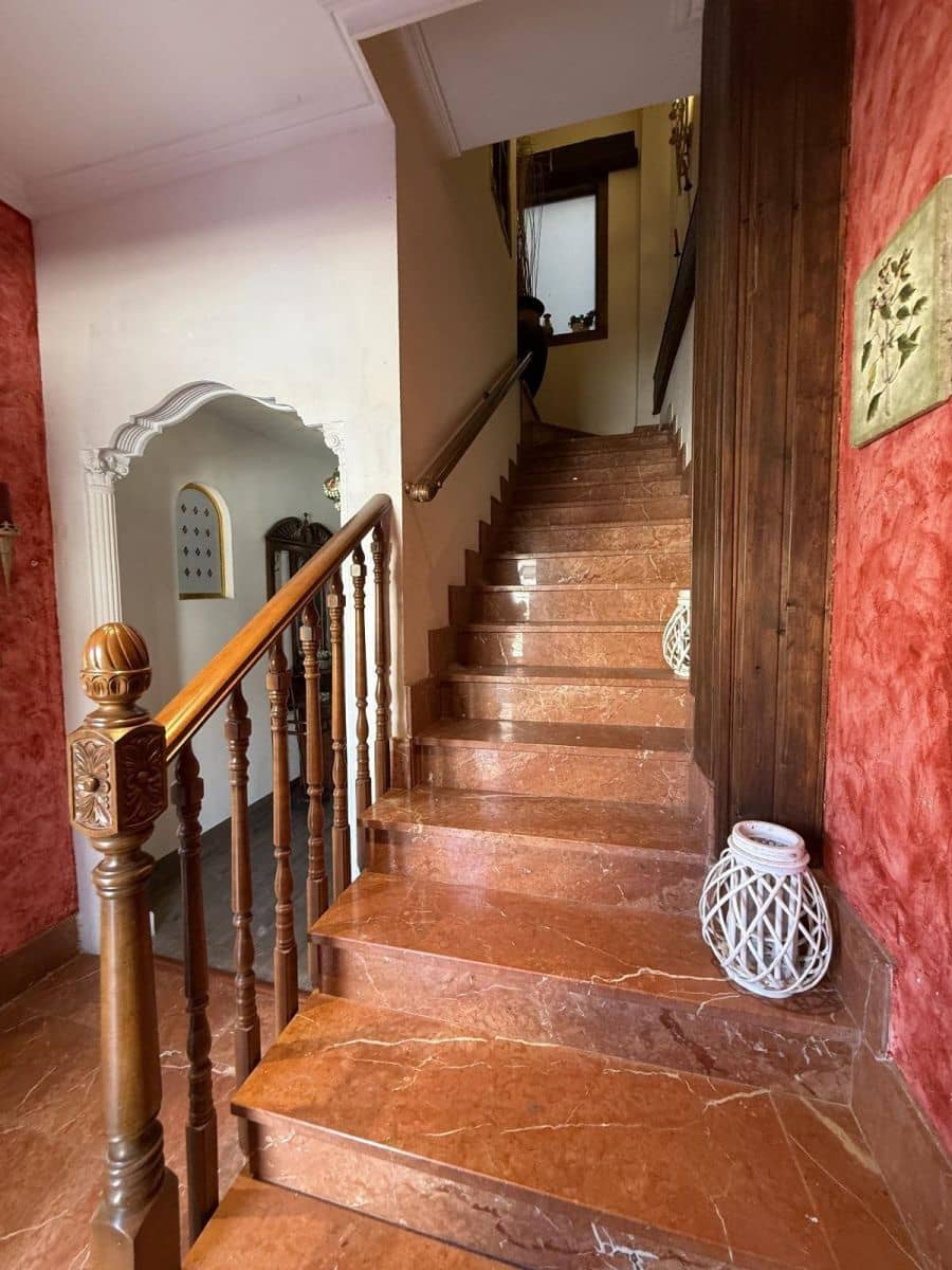 4 makuuhuone Omakotitalo myytävänä paikassa Torrevieja - 365 000 € (Ref: 9515837)