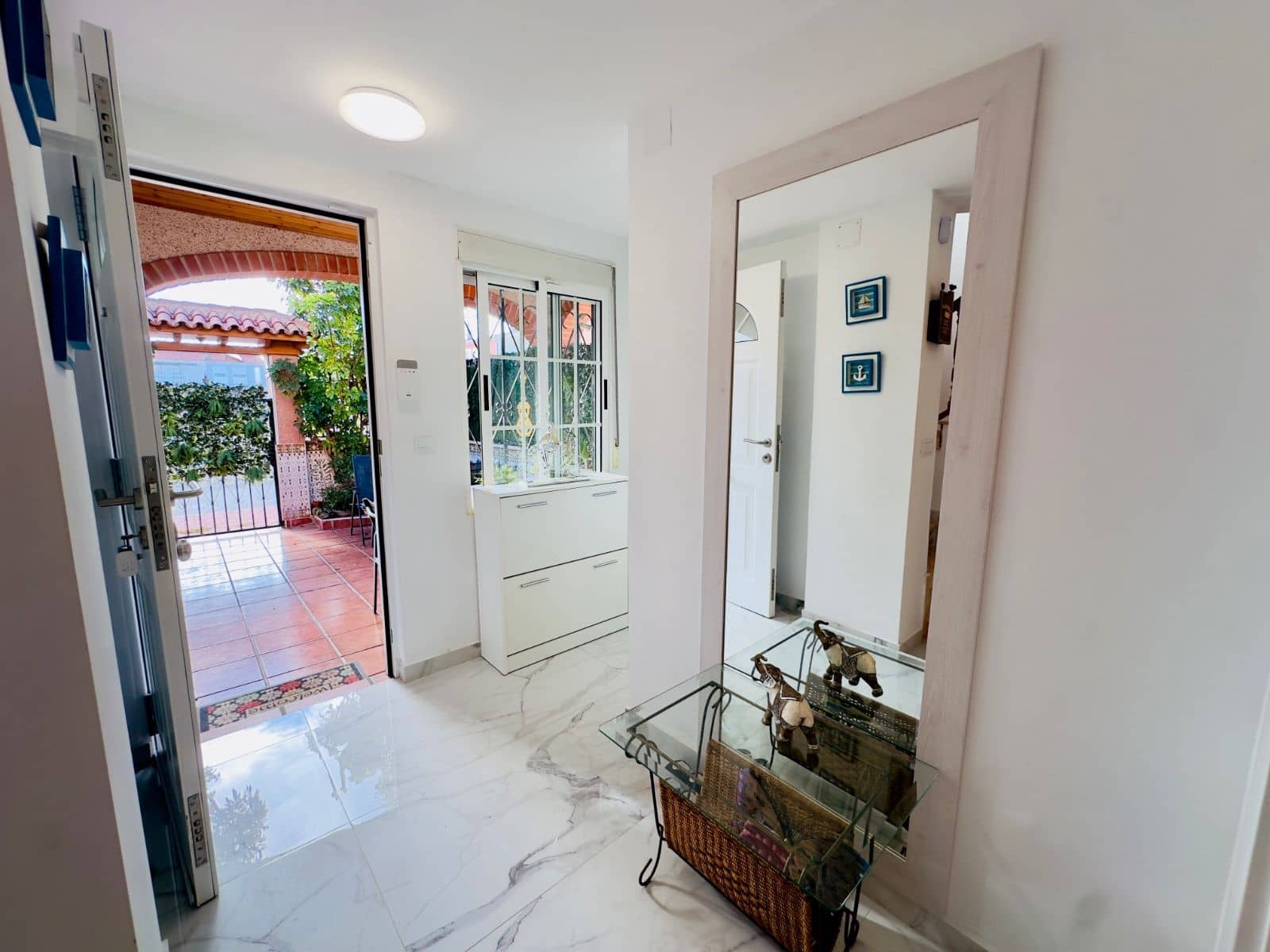 4 soverom Hus til salgs i Torrevieja med garasje - € 264 000 (Ref: 9515839)