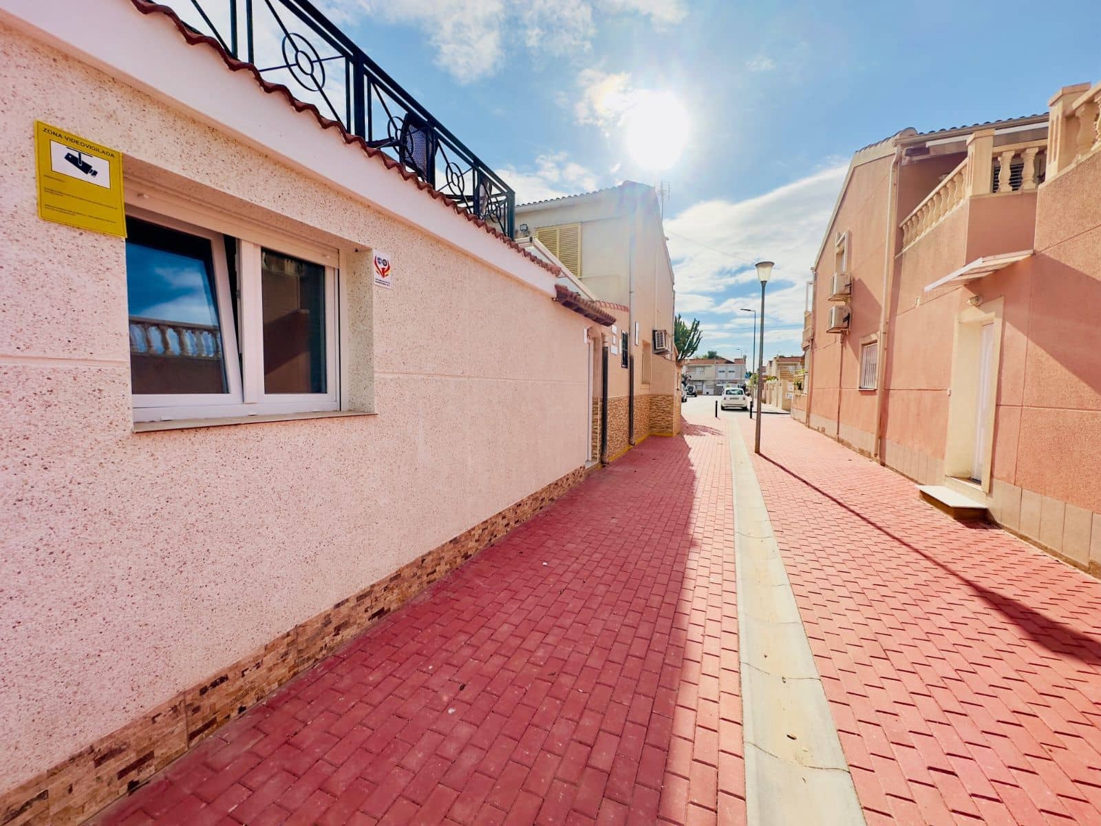 4 soverom Hus til salgs i Torrevieja med garasje - € 264 000 (Ref: 9515839)