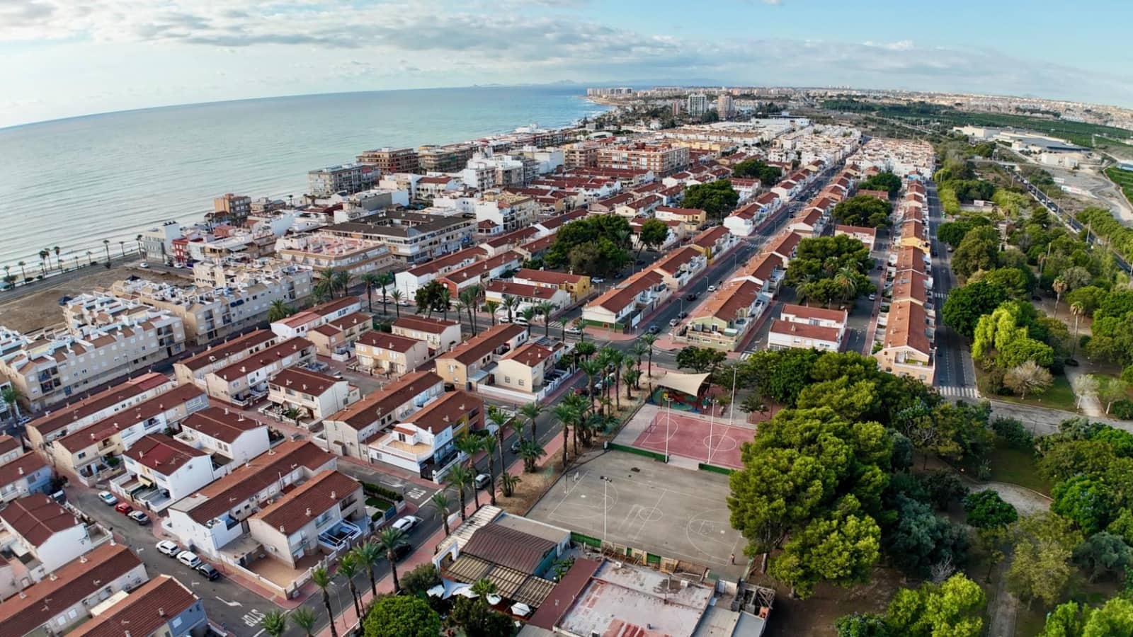 4 soverom Hus til salgs i Torrevieja med garasje - € 264 000 (Ref: 9515839)