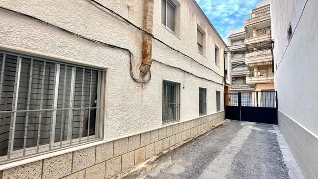 4 bedroom Townhouse for sale in Centro, Torrevieja - € 369,900 (Ref: 9515840)