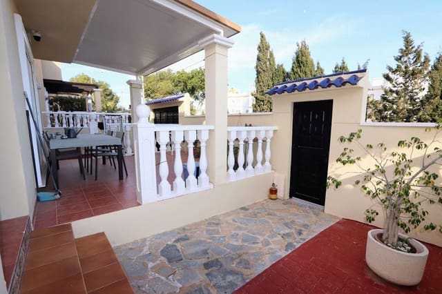 3 bedroom Villa for sale in Las Filipinas with pool - € 350,000 (Ref: 9515841)