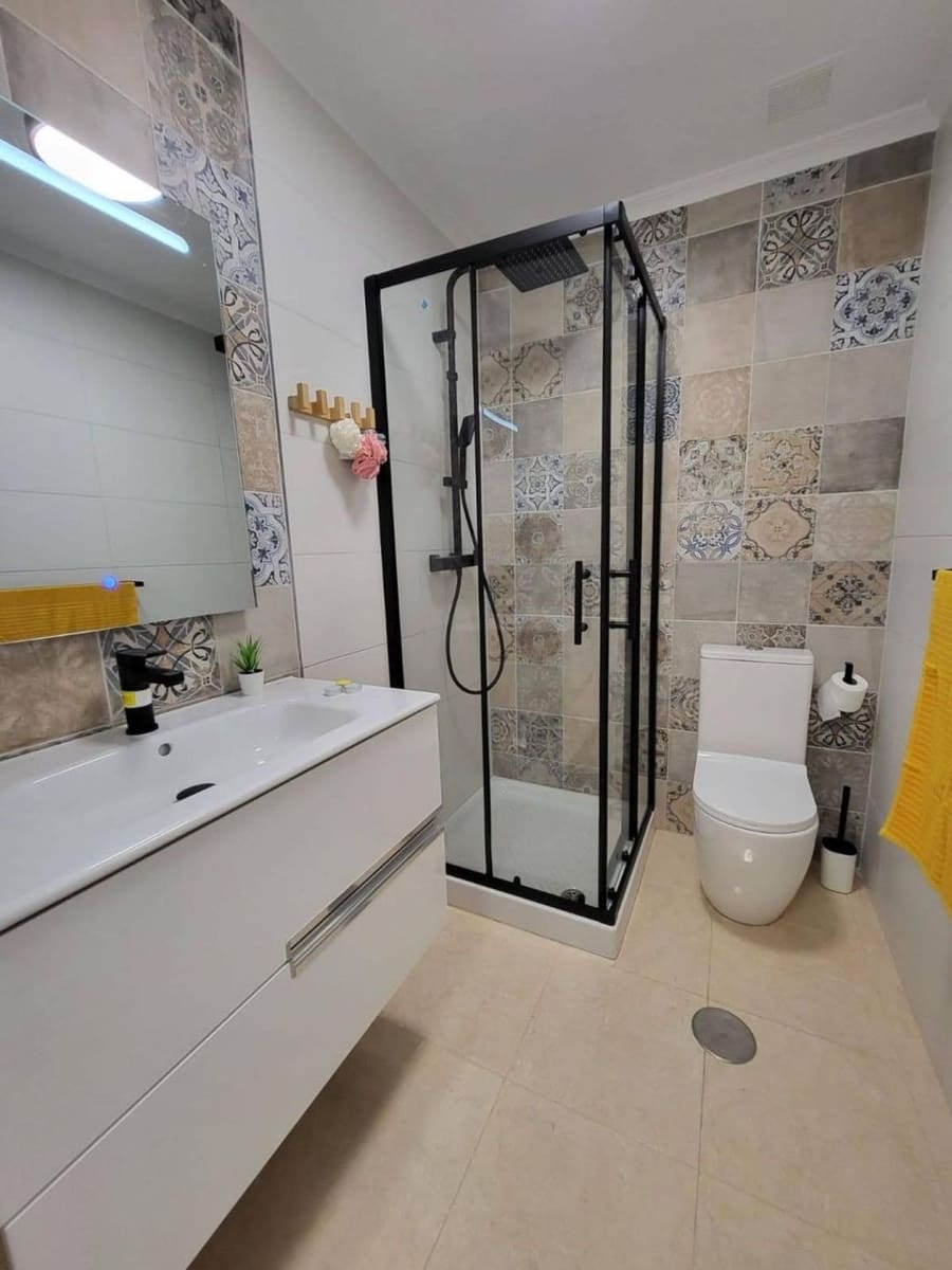 3 bedroom Villa for sale in San Miguel de Salinas with pool - € 240,000 (Ref: 9515846)