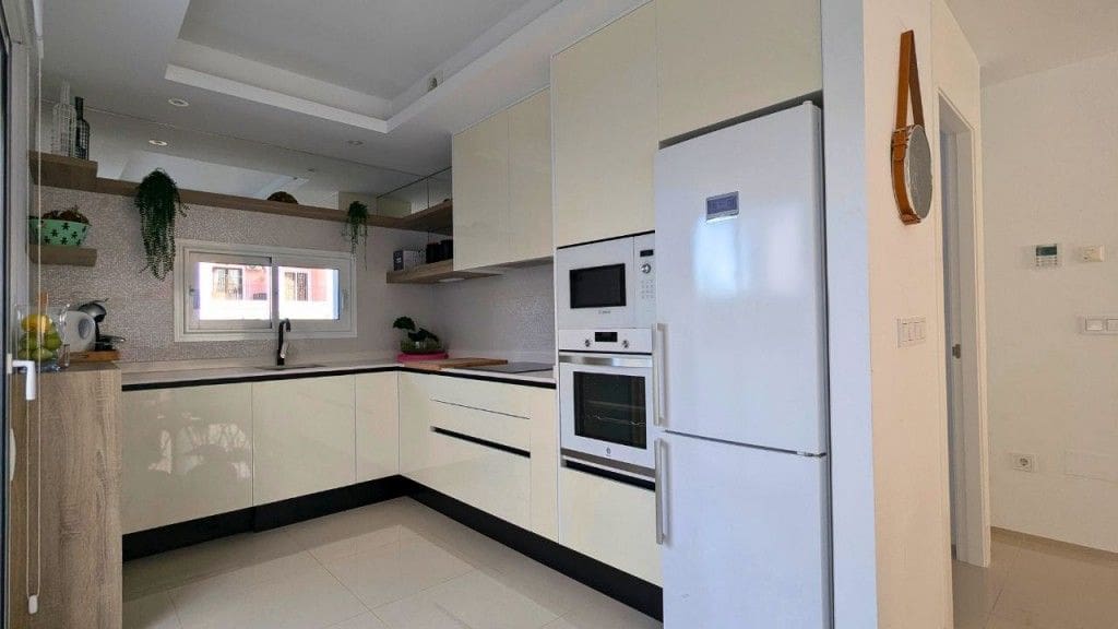 3 slaapkamer Halfvrijstaande villa te koop in Rojales - € 435.000 (Ref: 9515851)