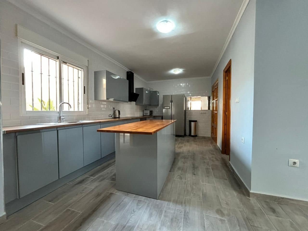 5 bedroom Villa for sale in Bolnuevo - € 410,000 (Ref: 9518035)