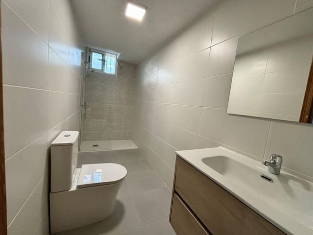 5 bedroom Villa for sale in Bolnuevo, Mazarrón - € 410,000 (Ref: 9518035)