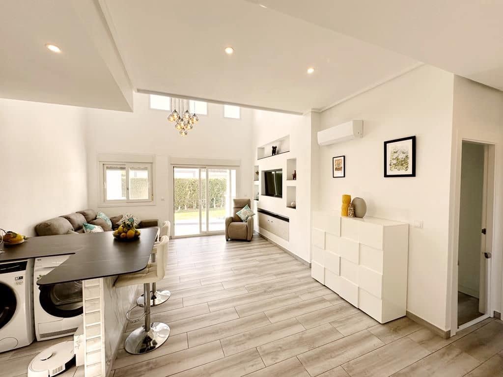 2 slaapkamer Villa te koop in Roldan - € 279.950 (Ref: 9519236)