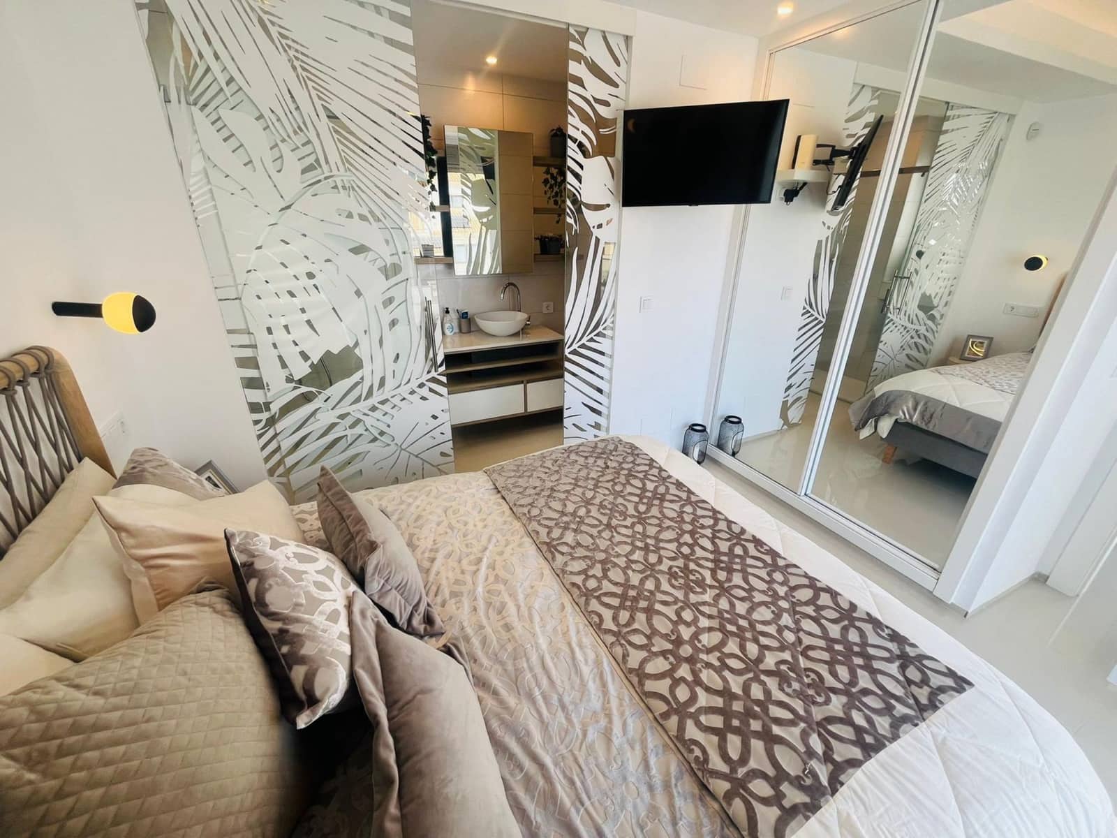 3 soveværelse Villa til salg i Los Alcazares med swimmingpool garage - € 595.000 (Ref: 9519237)