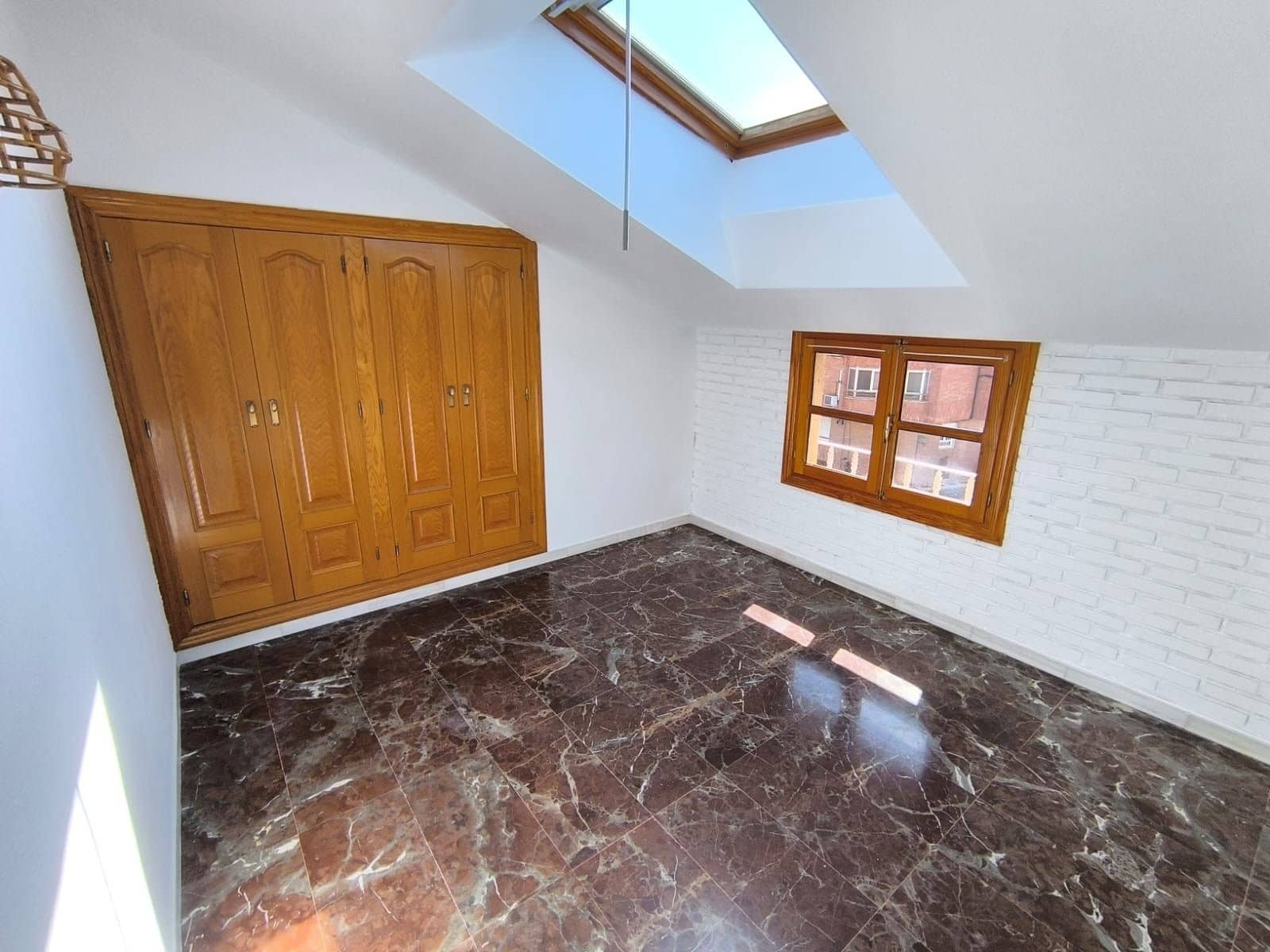 5 soverom Hus til salgs i Sax med garasje - € 249 000 (Ref: 9519247)