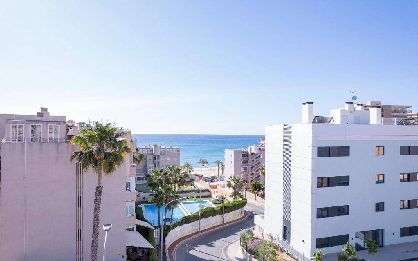 3 slaapkamer Penthouse te koop in Playa de Muchavista met zwembad - € 600.000 (Ref: 9520903)