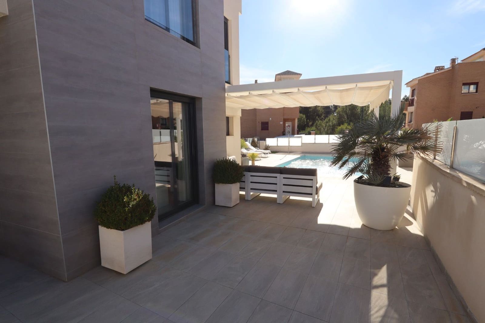 3 bedroom Villa for sale in Polop - € 575,000 (Ref: 9520919)