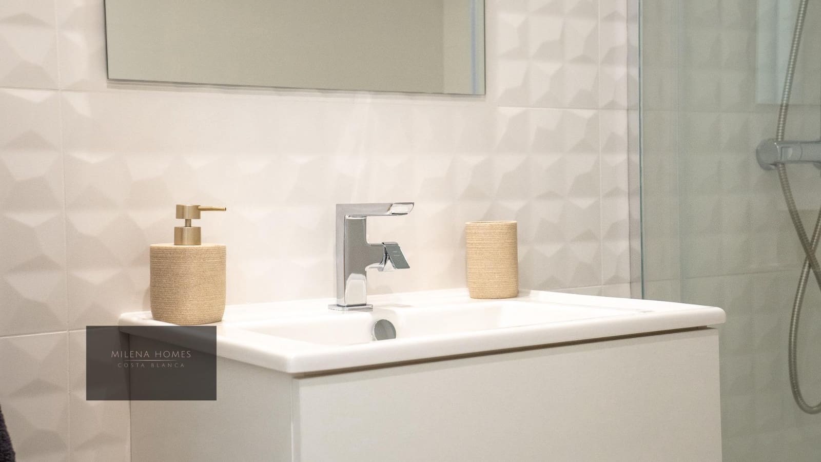 Apartamento de 2 habitaciones en Punta Prima en venta con piscina - 529.000 € (Ref: 9521400)