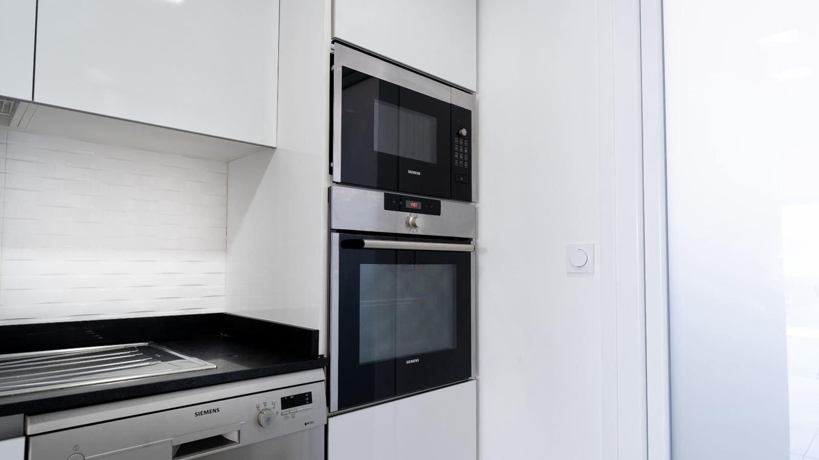 3 chambre Penthouse à vendre à Punta Prima avec piscine - 810 000 € (Ref: 9521402)