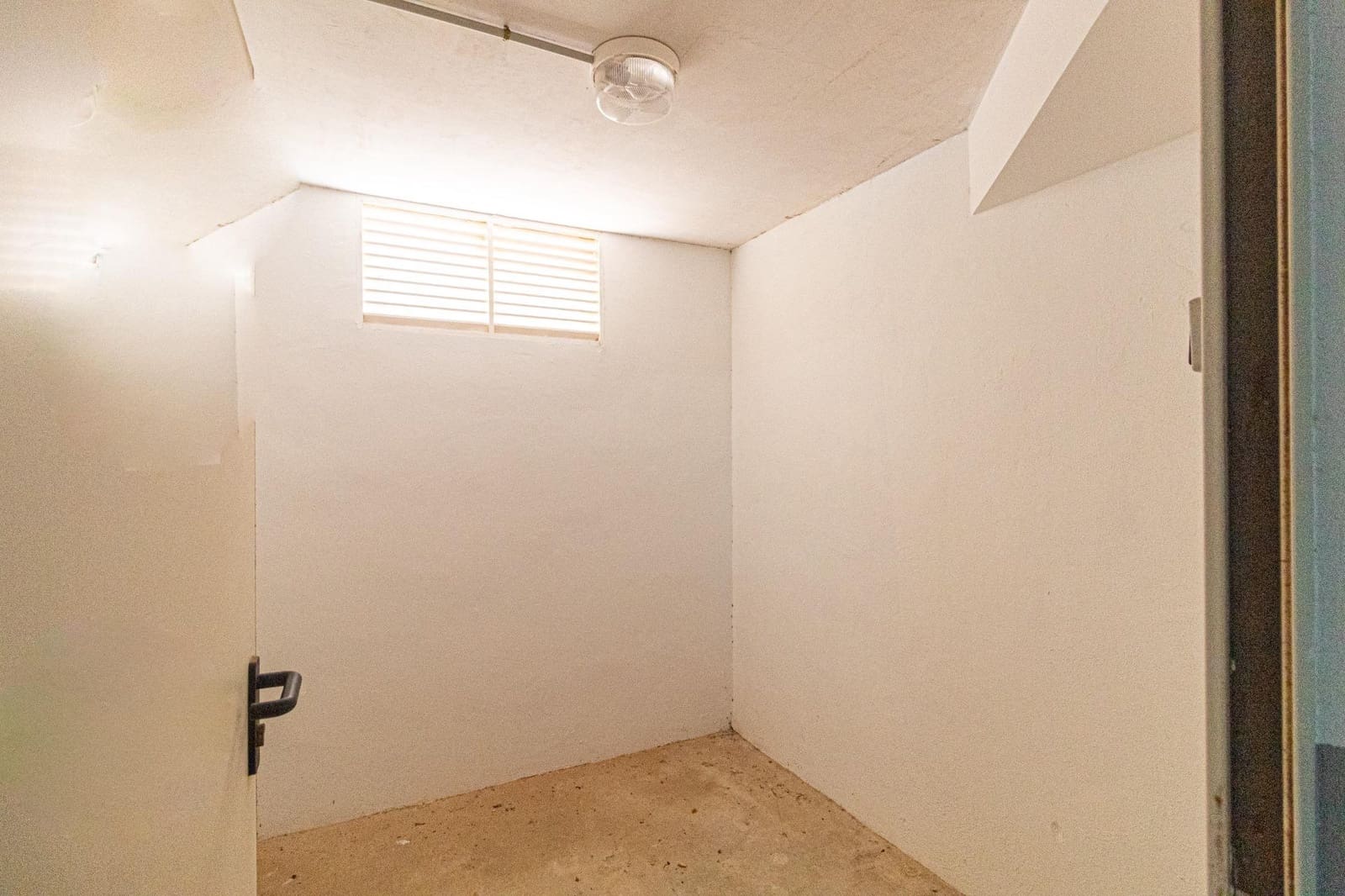 Garage for sale in Campoamor - € 8,950 (Ref: 9527917)