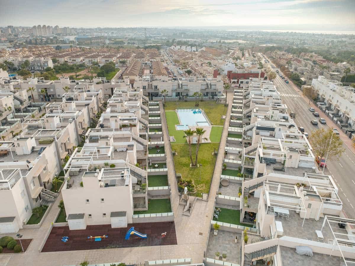 3 camera da letto Bungalow in vendita in Torrevieja - 269.000 € (Rif: 9530851)