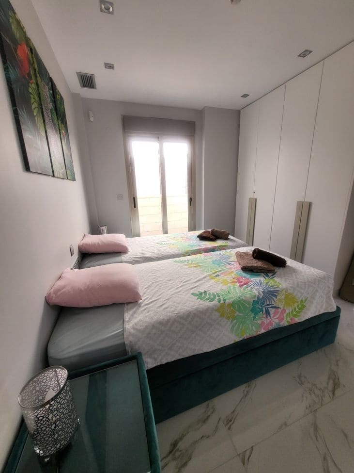 3 sypialnia Willa na sprzedaż w Orihuela Costa z basenem - 400 000 € (Ref: 9530862)