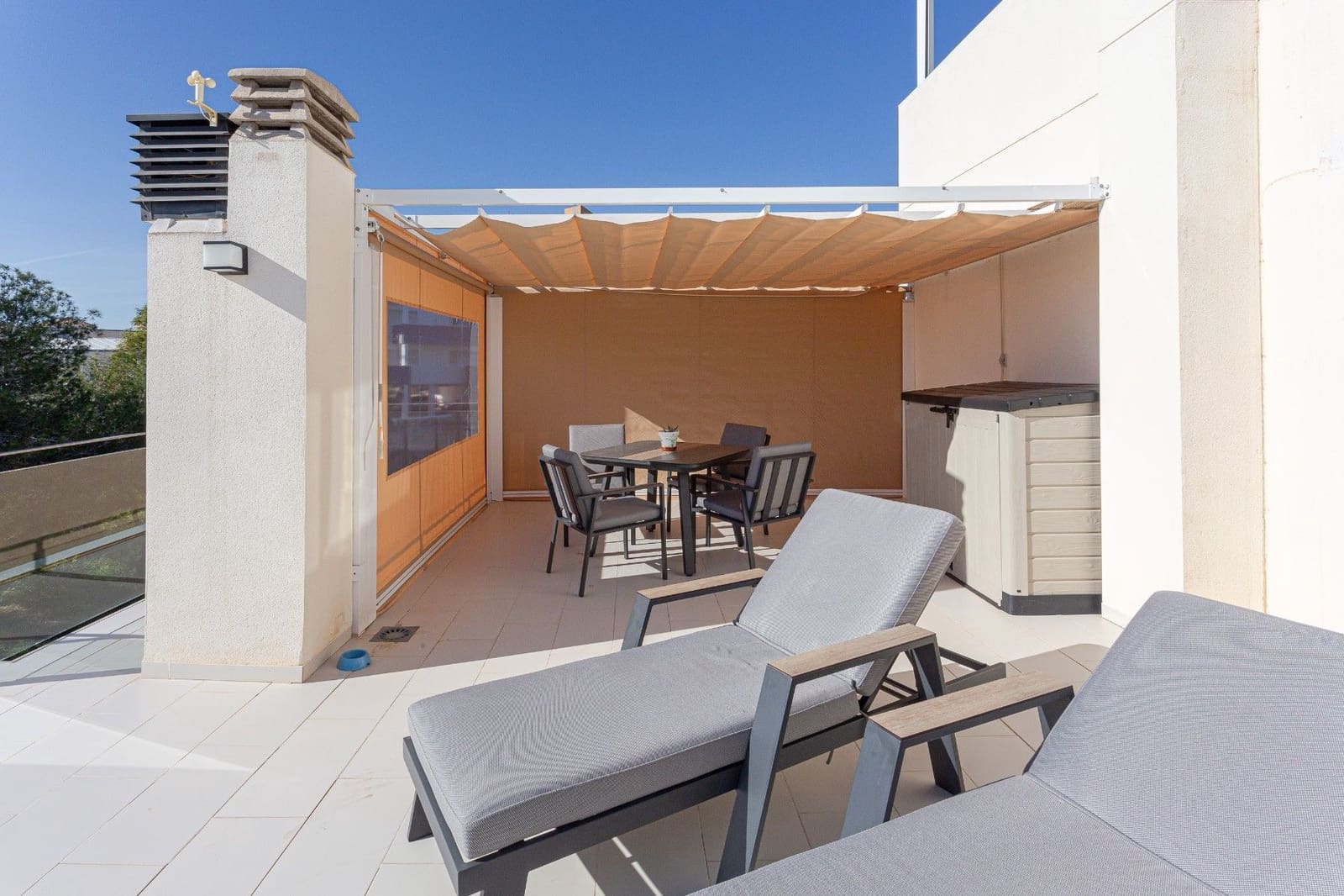 2 makuuhuone Huoneisto myytävänä paikassa Orihuela Costa - 268 000 € (Ref: 9533982)