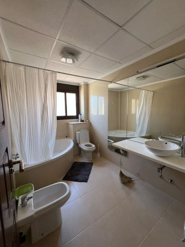 3 makuuhuone Omakotitalo myytävänä paikassa Rojales - 340 000 € (Ref: 9536111)