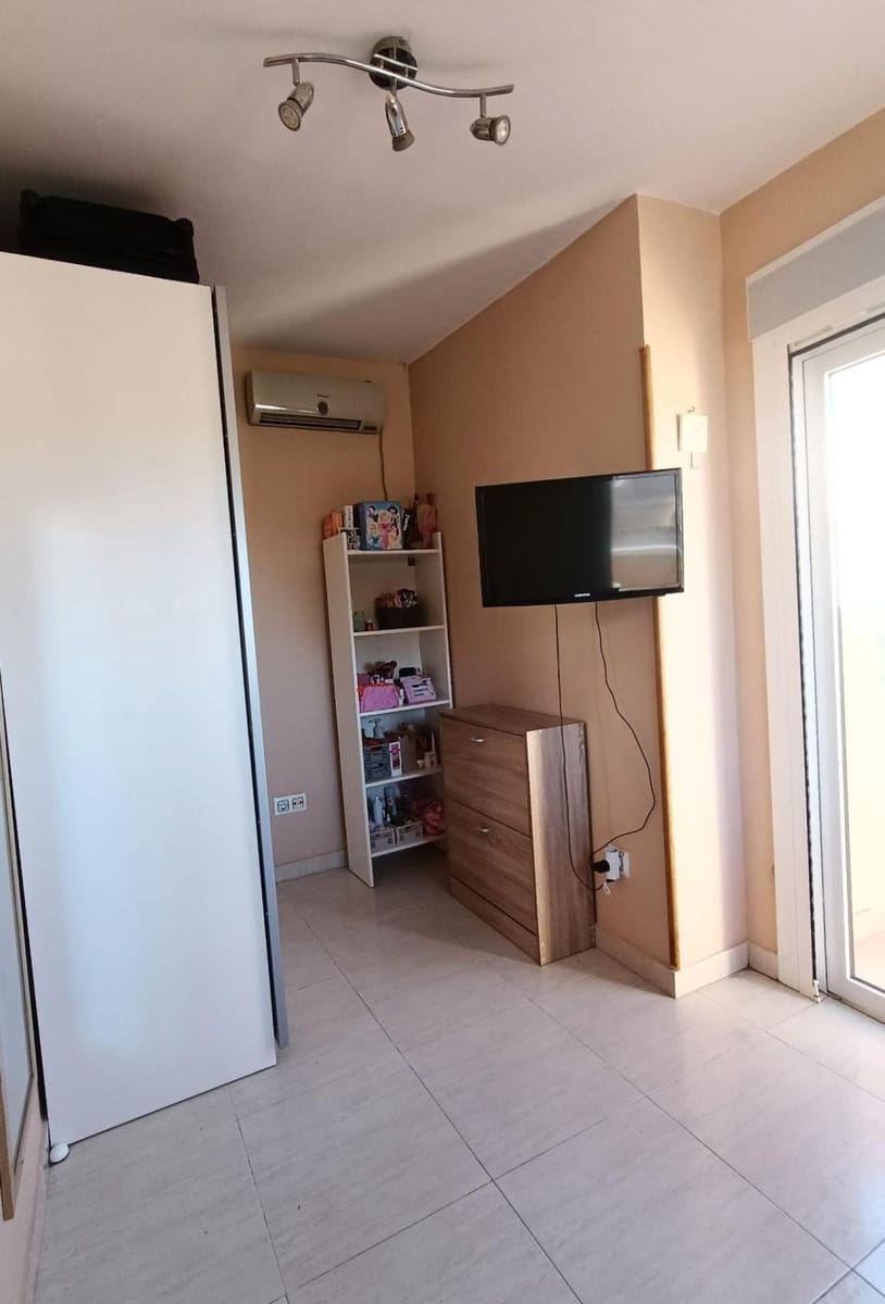 4 camera da letto Casa in vendita in Torrevieja con piscina - 187.900 € (Rif: 9536124)
