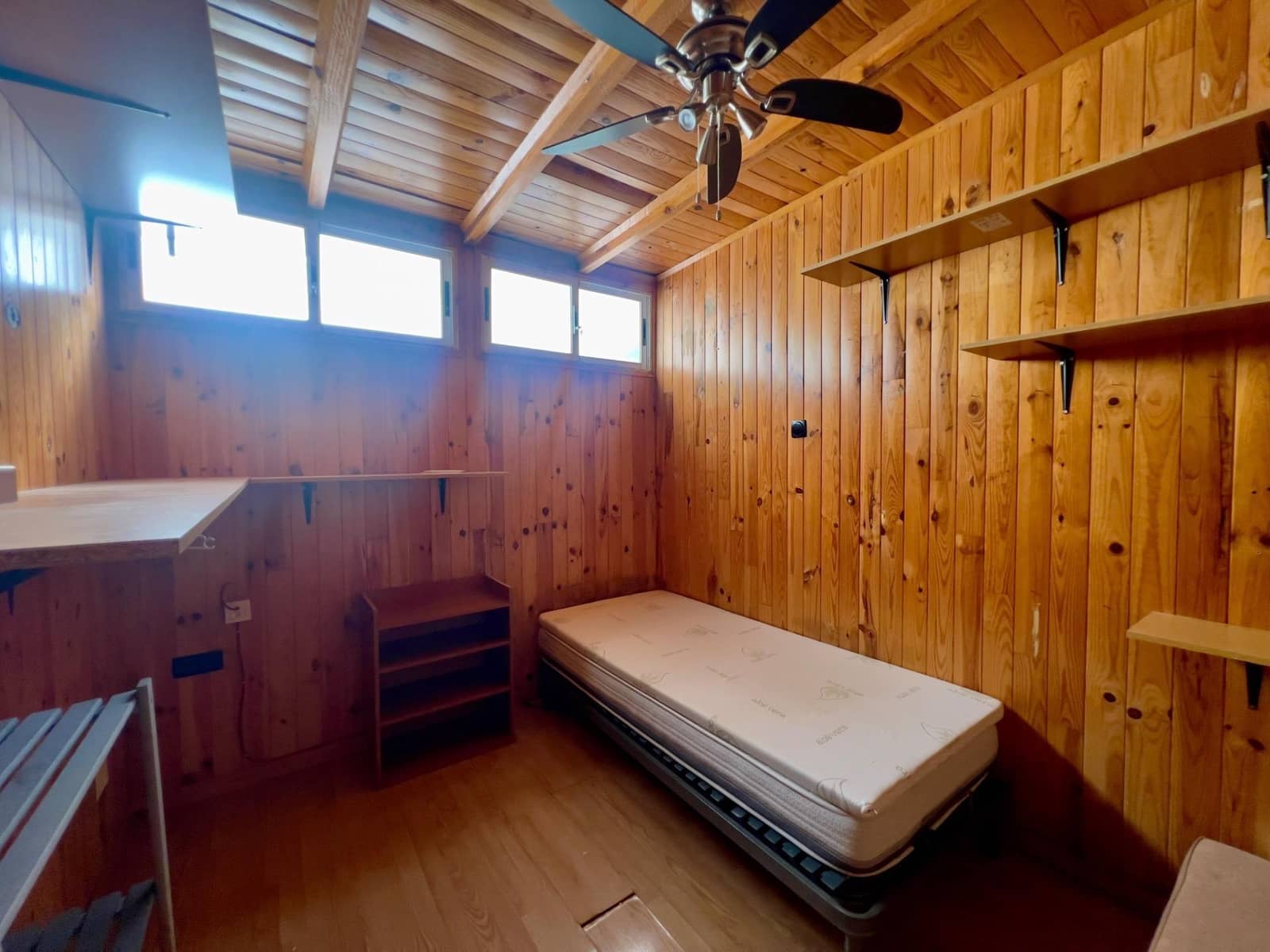 Bungalow de 4 habitaciones en Torrevieja en venta con piscina - 195.000 € (Ref: 9536821)