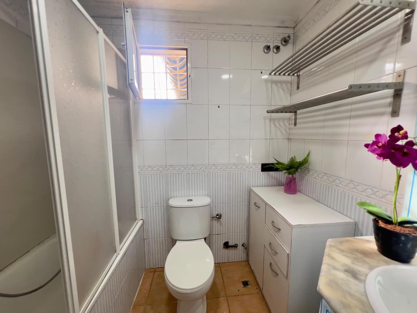 Bungalow de 4 habitaciones en Torrevieja en venta con piscina - 195.000 € (Ref: 9536821)