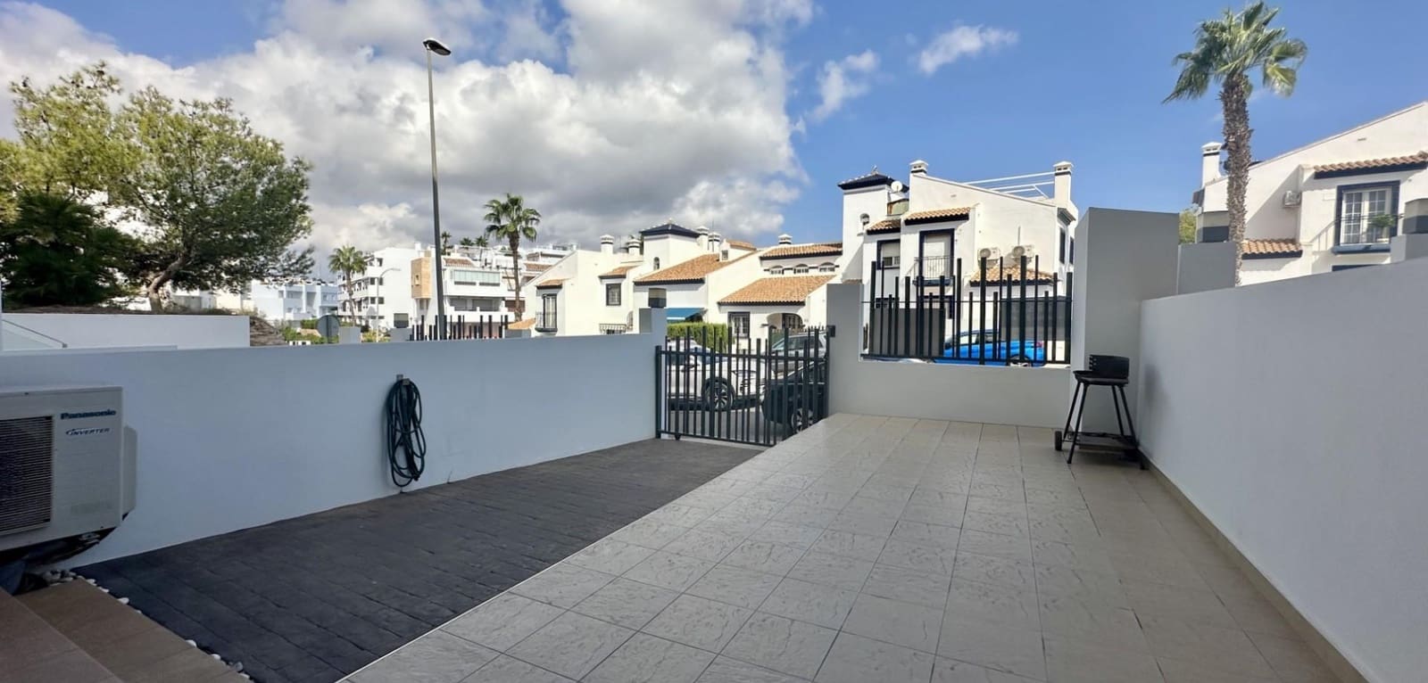 2 sovrum Lägenhet till salu i Orihuela Costa med pool - 255 000 € (Ref: 9541667)