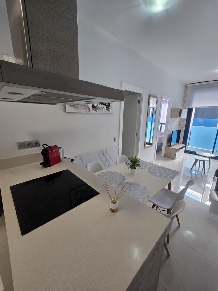 2 makuuhuone Huoneisto myytävänä paikassa Torrevieja - 199 900 € (Ref: 9541669)