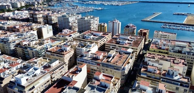 2 Zimmer Apartment zu verkaufen in Playa del Acequión, Torrevieja - 159.000 € (Ref: 9541672)