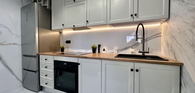 1 chambre Appartement à vendre à Punta Prima, Orihuela avec piscine - 162 000 € (Ref: 9541673)