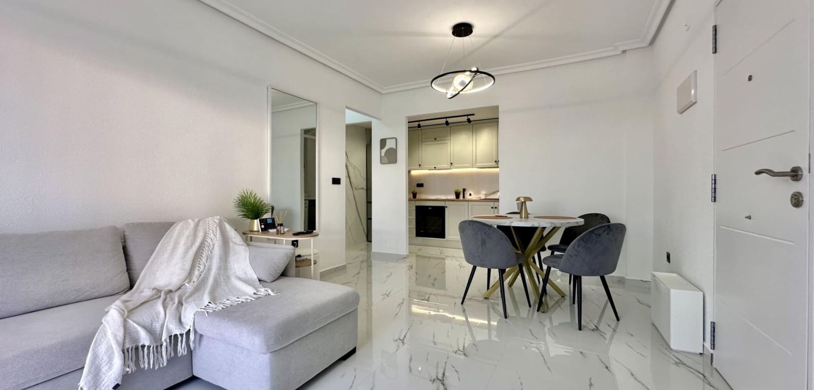 1 slaapkamer Appartement te koop in Orihuela Costa met zwembad - € 162.000 (Ref: 9541673)