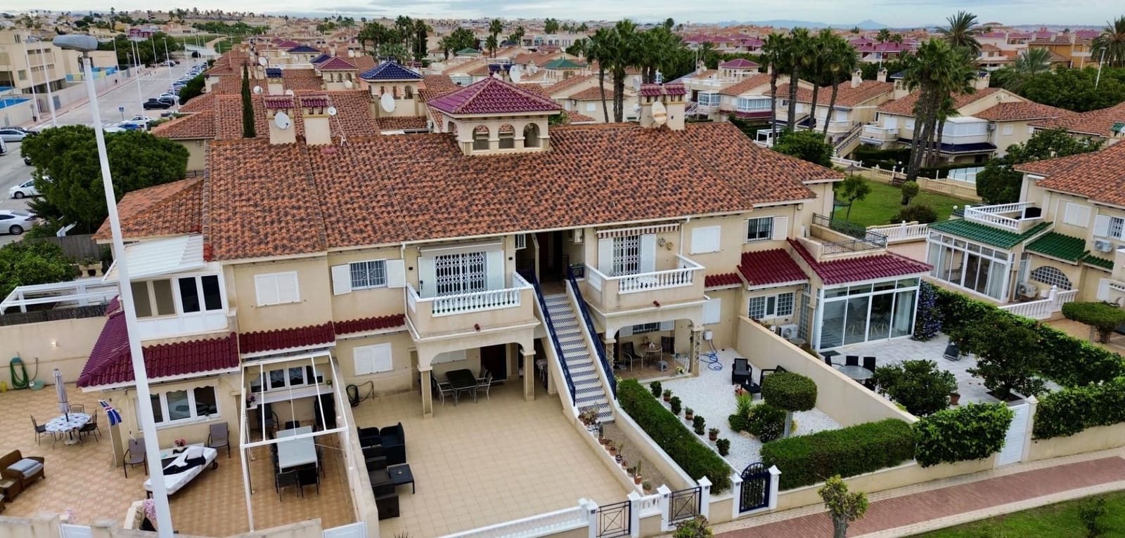 1 slaapkamer Appartement te koop in Orihuela Costa met zwembad - € 162.000 (Ref: 9541673)