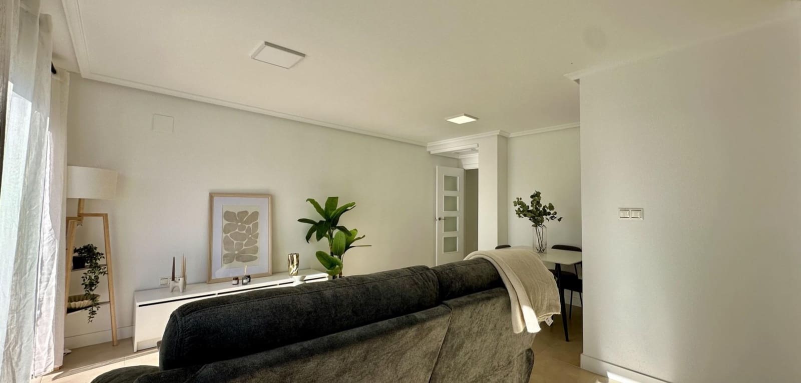 3 Zimmer Apartment zu verkaufen in Torrevieja - 220.000 € (Ref: 9541685)