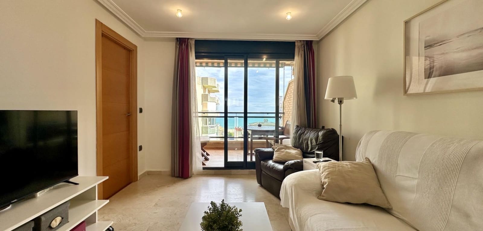 2 sovrum Lägenhet till salu i Guardamar del Segura med garage - 339 000 € (Ref: 9541692)