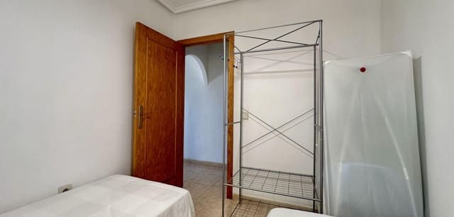 2 makuuhuone Huoneisto myytävänä paikassa Centro, Torrevieja mukana uima-altaan - 148 500 € (Ref: 9541694)