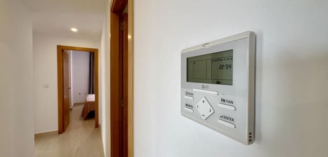 3 chambre Appartement à vendre à San Miguel de Salinas avec piscine garage - 180 000 € (Ref: 9541696)