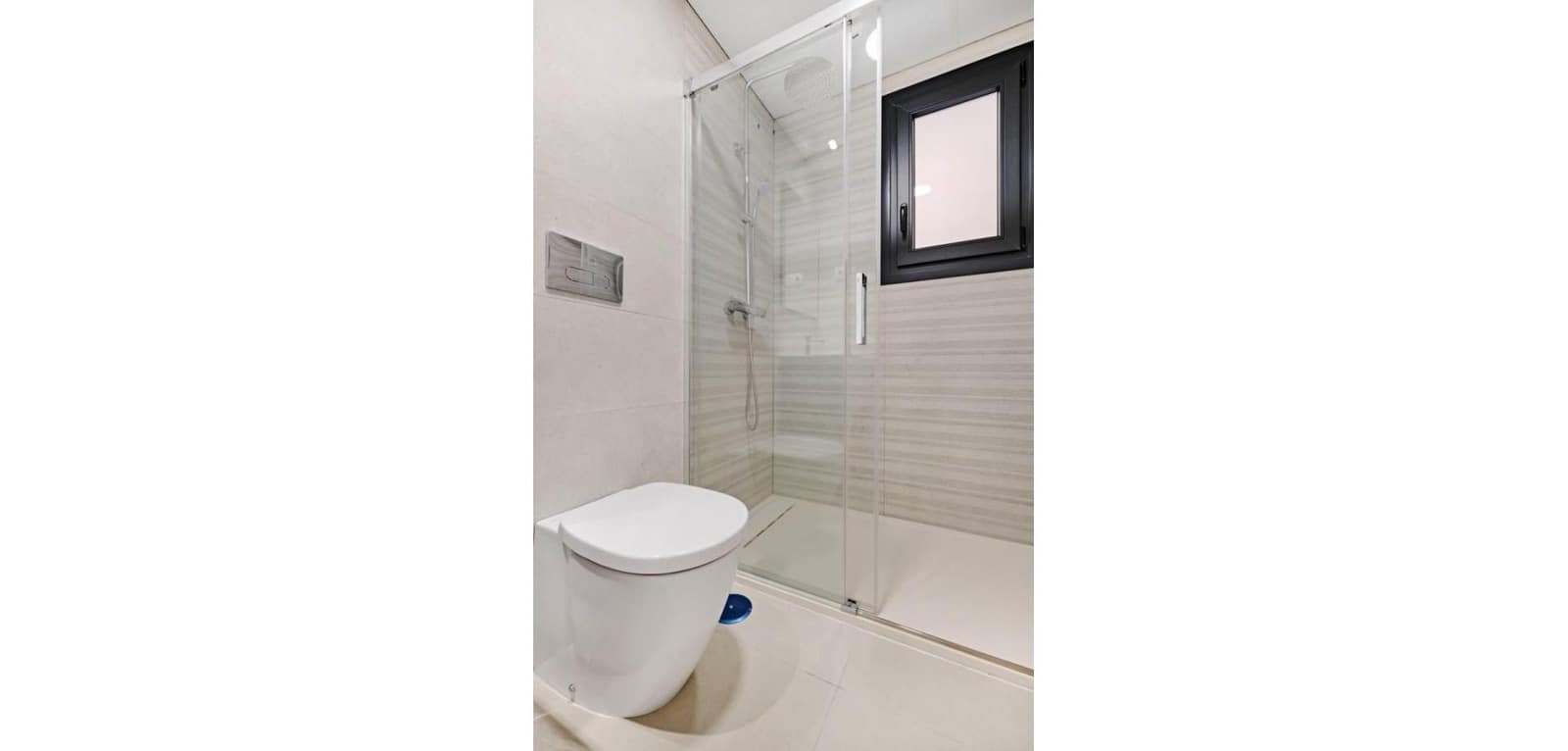 2 soverom Leilighet til salgs i La Veleta med svømmebasseng garasje - € 379 000 (Ref: 9541703)