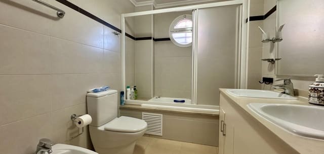 Apartamento de 2 habitaciones en Mil Palmeras, Pilar de la Horadada en venta con piscina garaje - 270.000 € (Ref: 9541706)