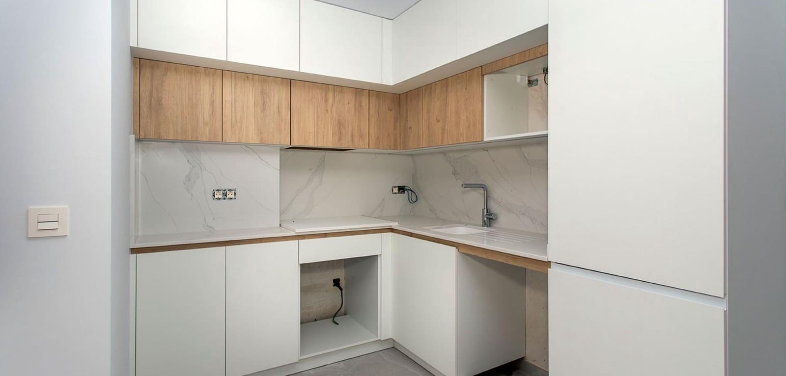 2 Zimmer Apartment zu verkaufen in Torrevieja mit Pool - 300.000 € (Ref: 9541714)