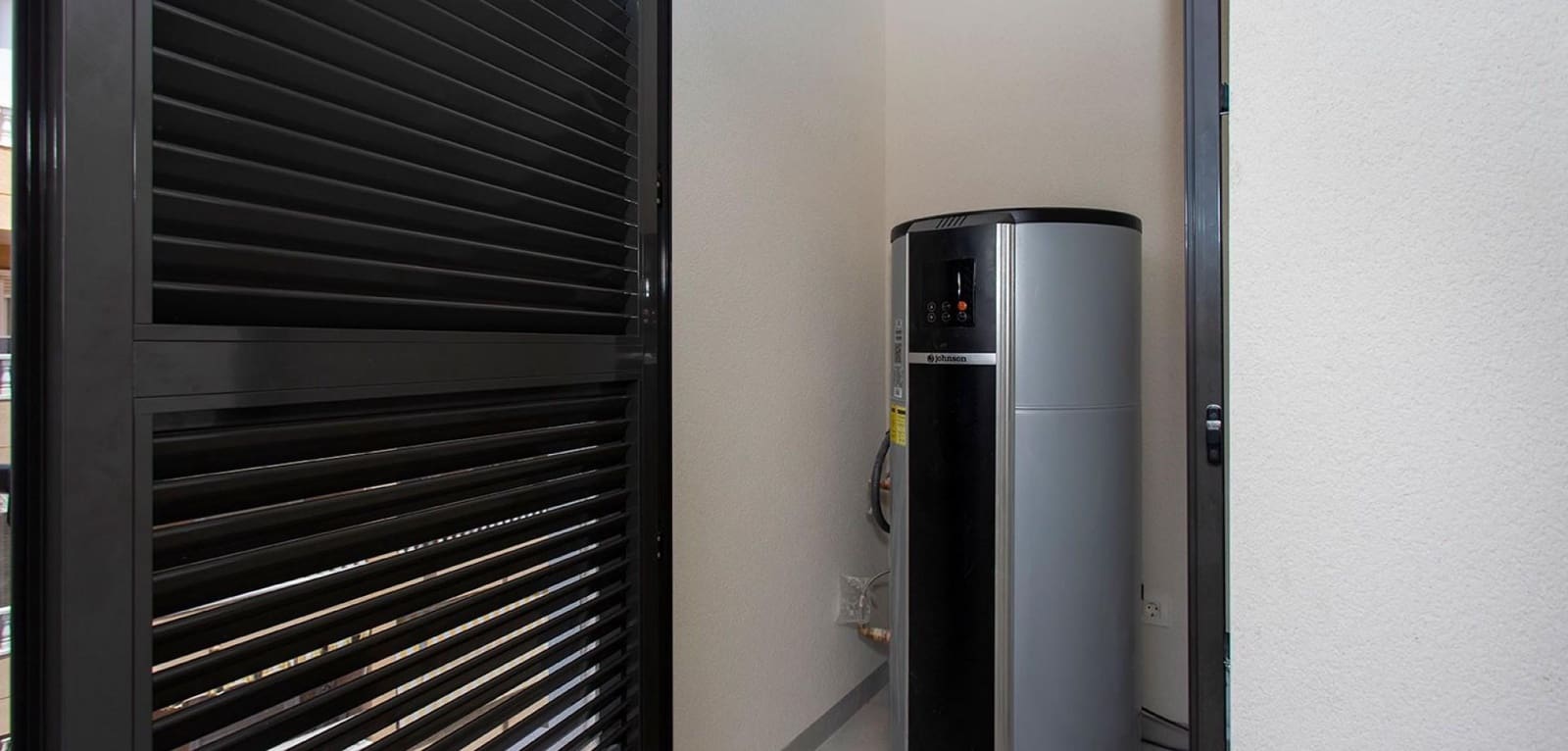 2 bedroom Apartment for sale in Torrevieja with pool - € 280,000 (Ref: 9541714)