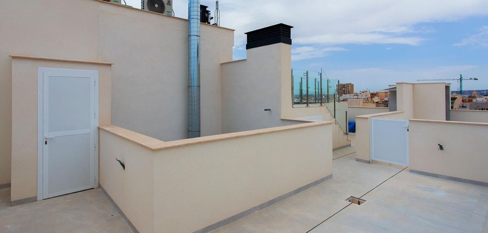 2 bedroom Apartment for sale in Torrevieja with pool - € 280,000 (Ref: 9541714)